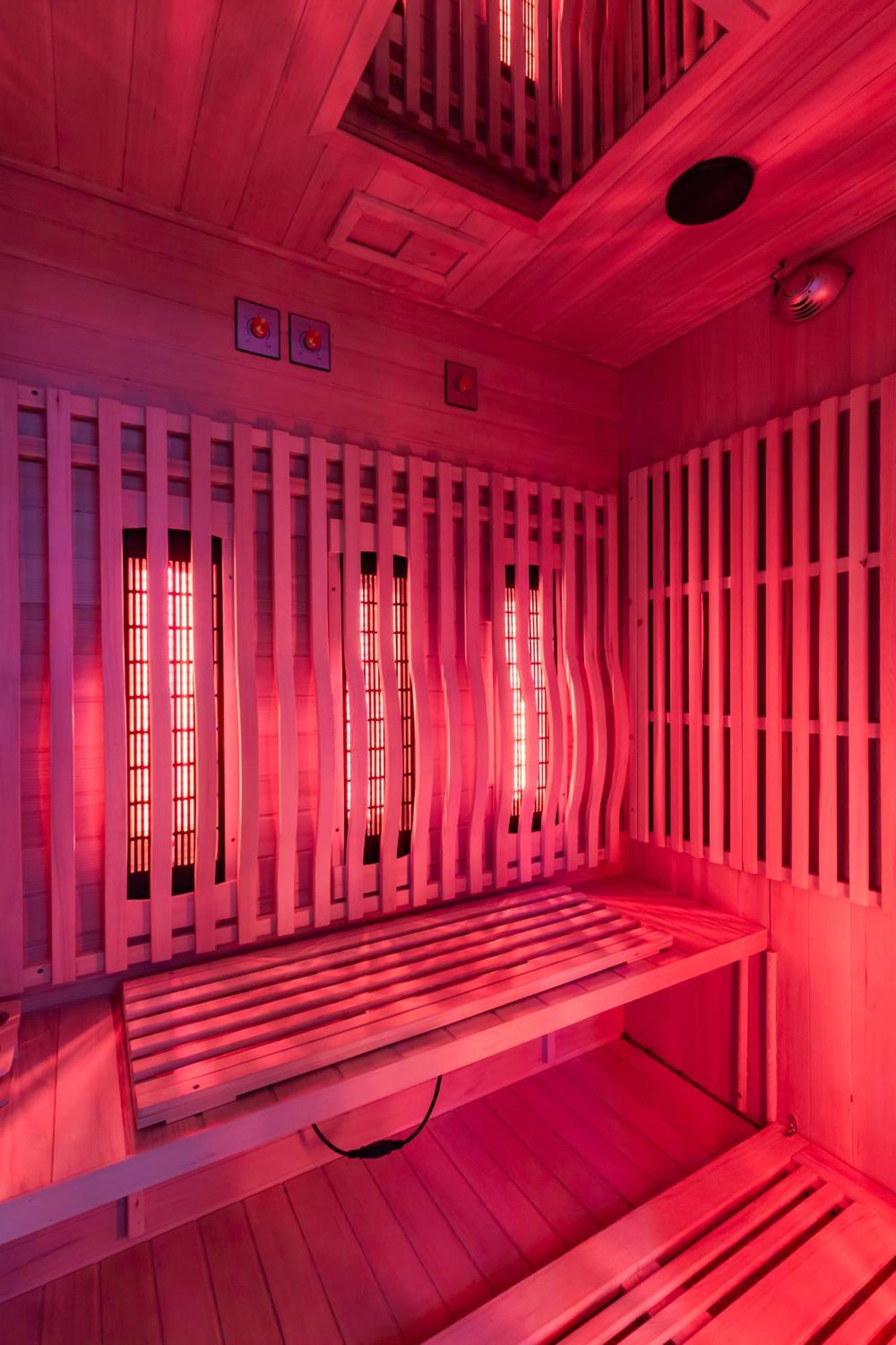 Villa & Spa-Sauna-Piscine-Massages Du "Nirvana Vivant" Biars-sur-Cere Ngoại thất bức ảnh